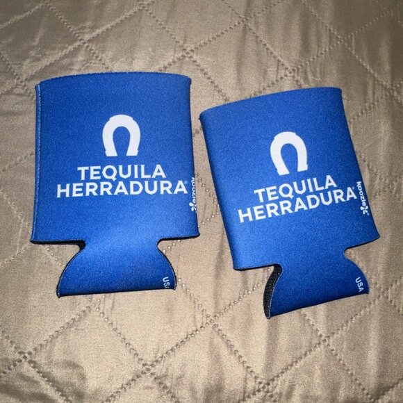 DODGERS  Los Angeles Dodgers Koozie (2) 2025 Champions SLIM CAN - Picture 2 of 2